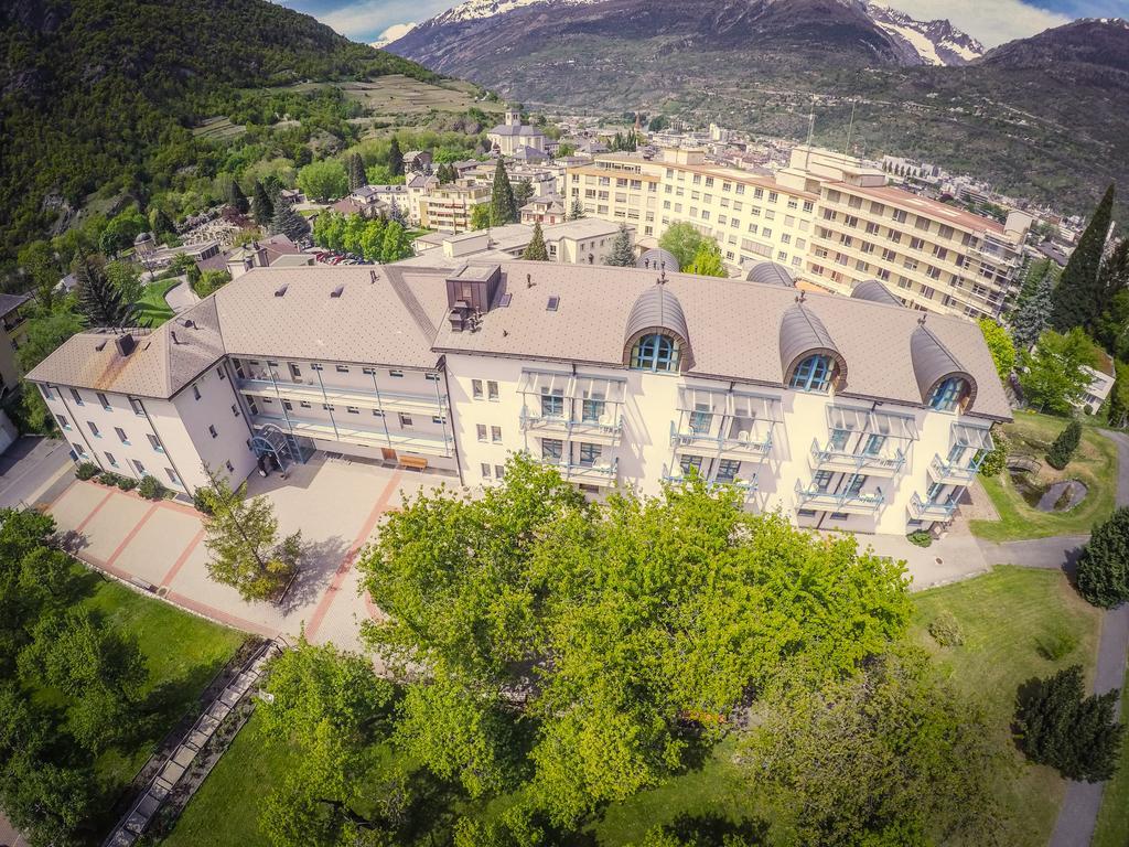 Hotel & Bildungshaus St. Jodern Visp Eksteriør billede