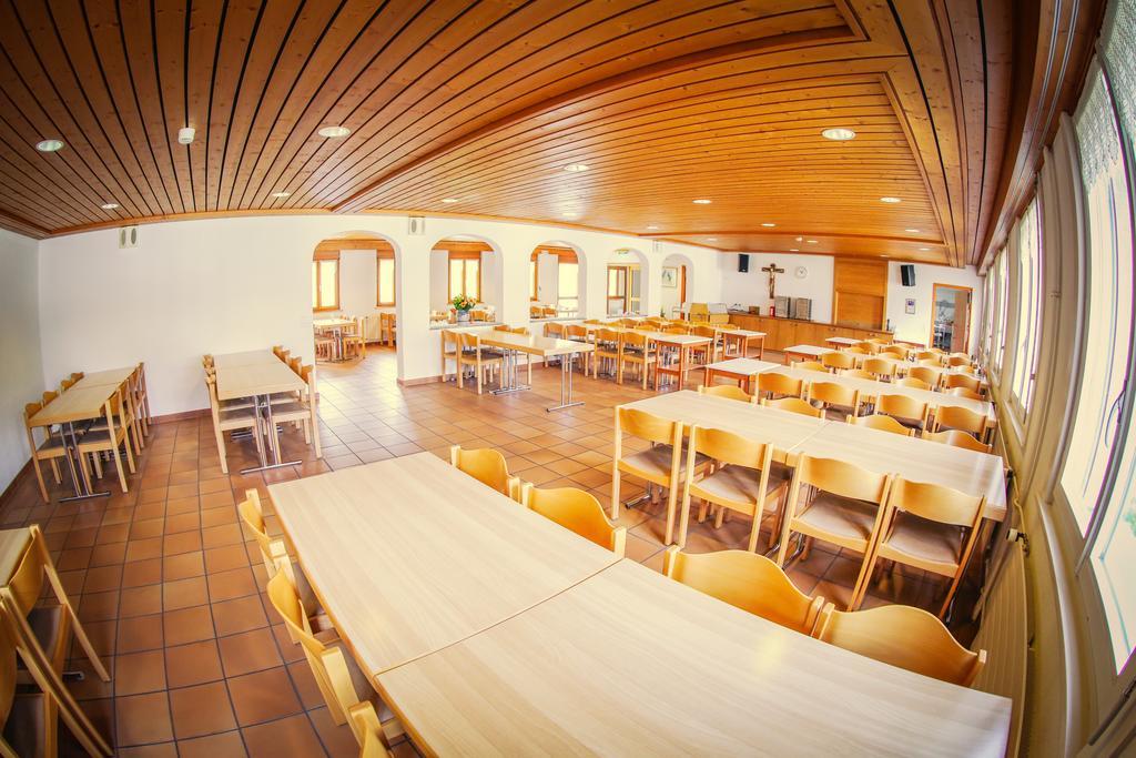 Hotel & Bildungshaus St. Jodern Visp Eksteriør billede