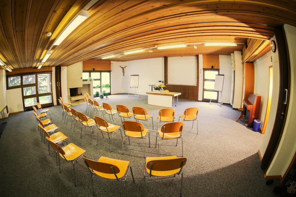 Hotel & Bildungshaus St. Jodern Visp Eksteriør billede