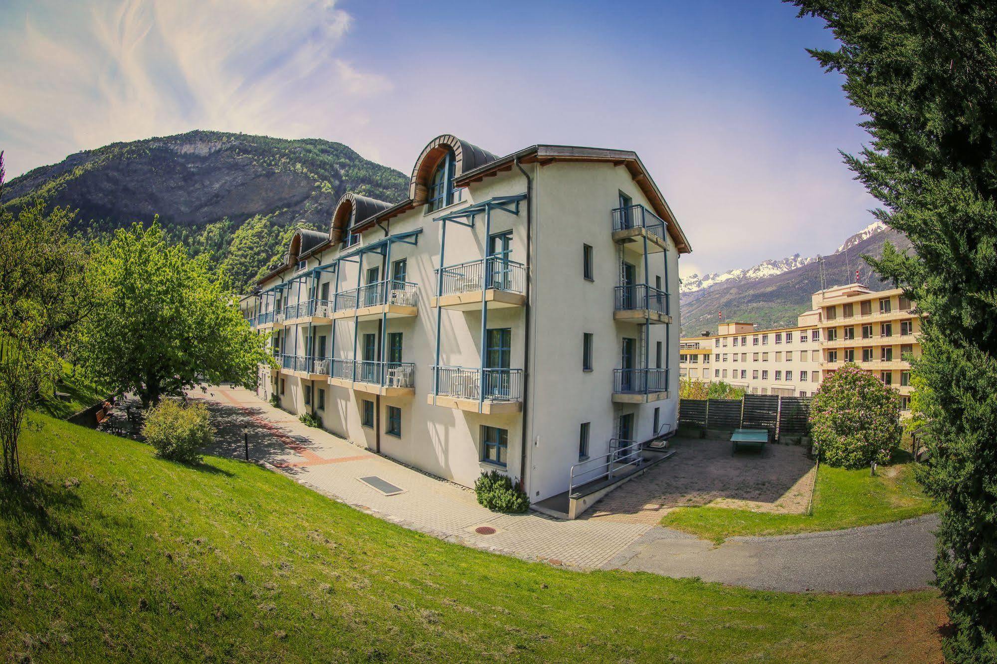 Hotel & Bildungshaus St. Jodern Visp Eksteriør billede