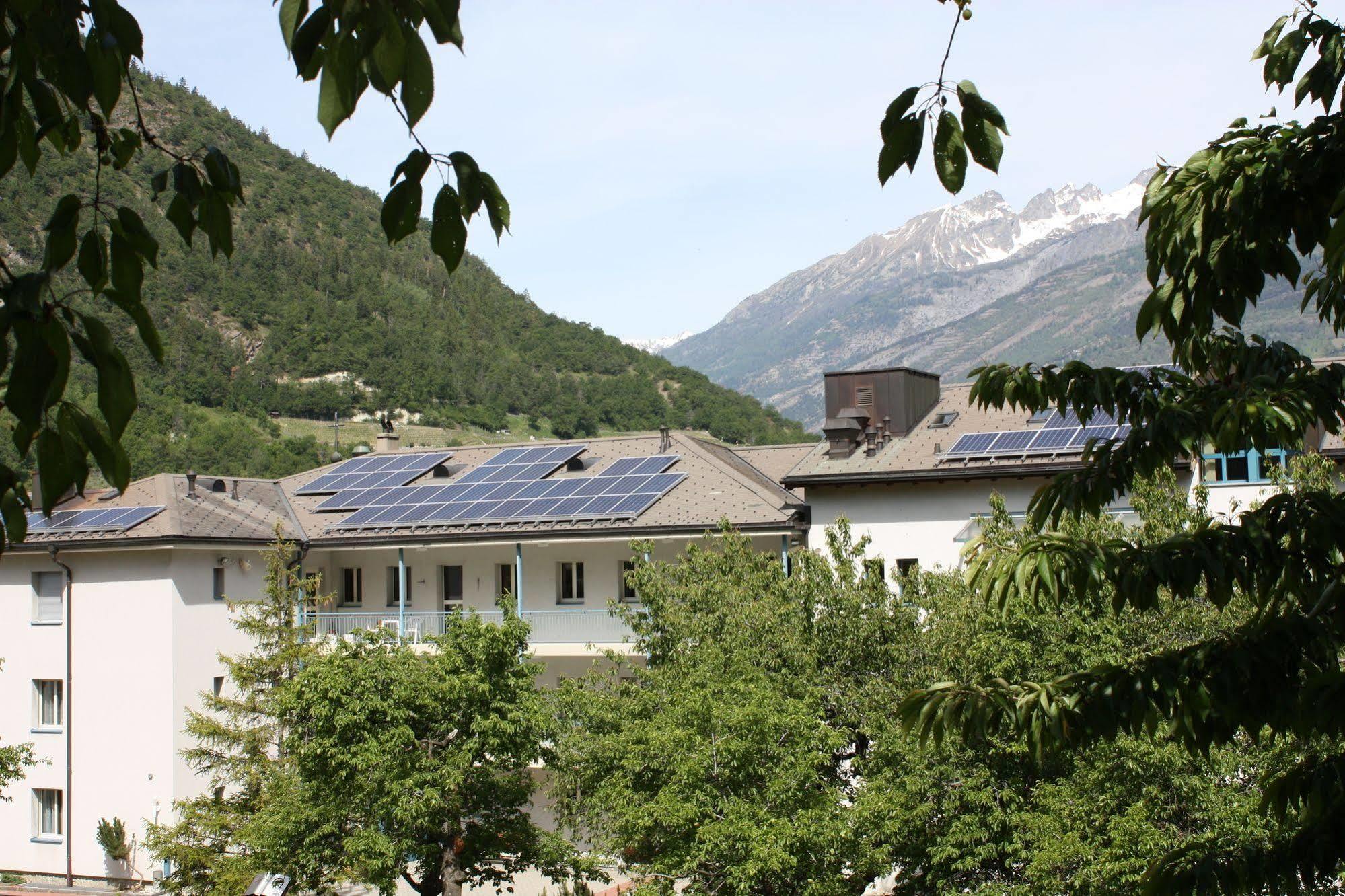 Hotel & Bildungshaus St. Jodern Visp Eksteriør billede