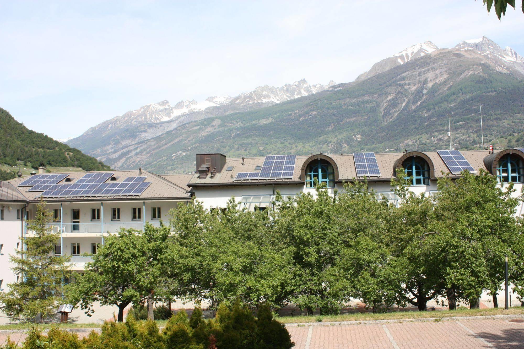 Hotel & Bildungshaus St. Jodern Visp Eksteriør billede